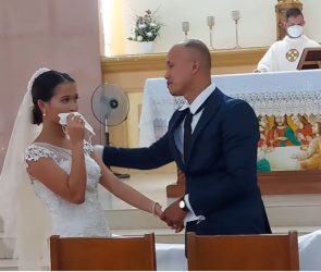 BRIDE AYAW MAGPA-KISS SA GROOM, VIRAL SA SOCMED